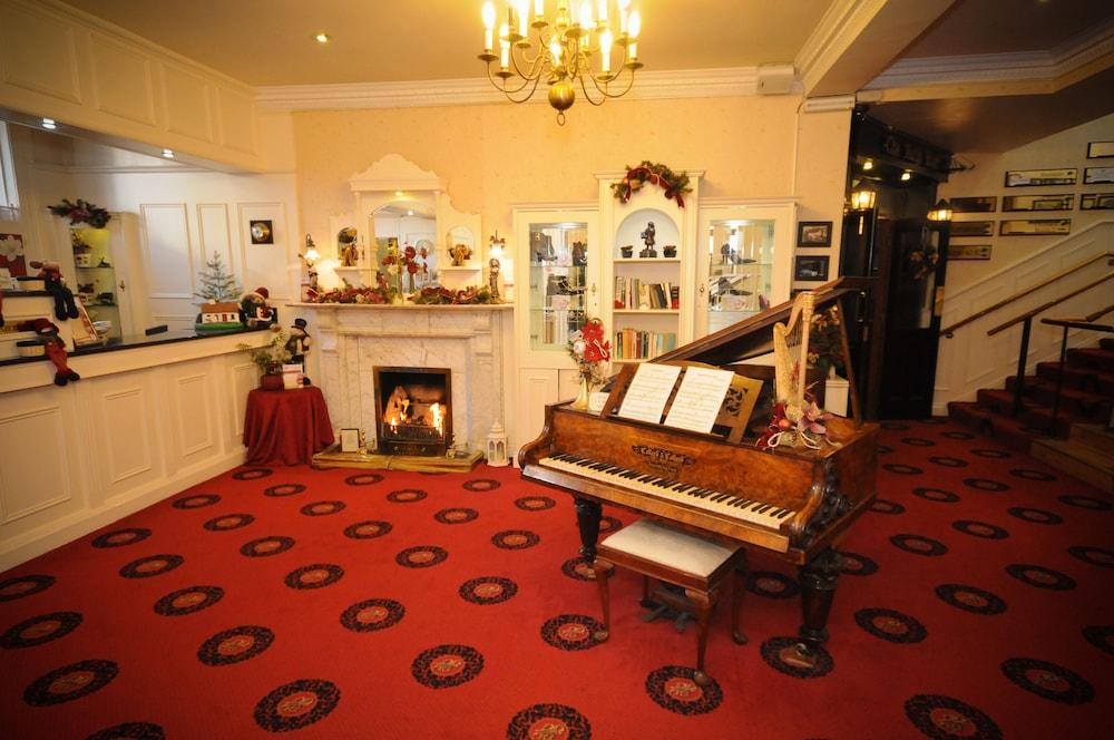 Bush Hotel County Leitrim المظهر الخارجي الصورة