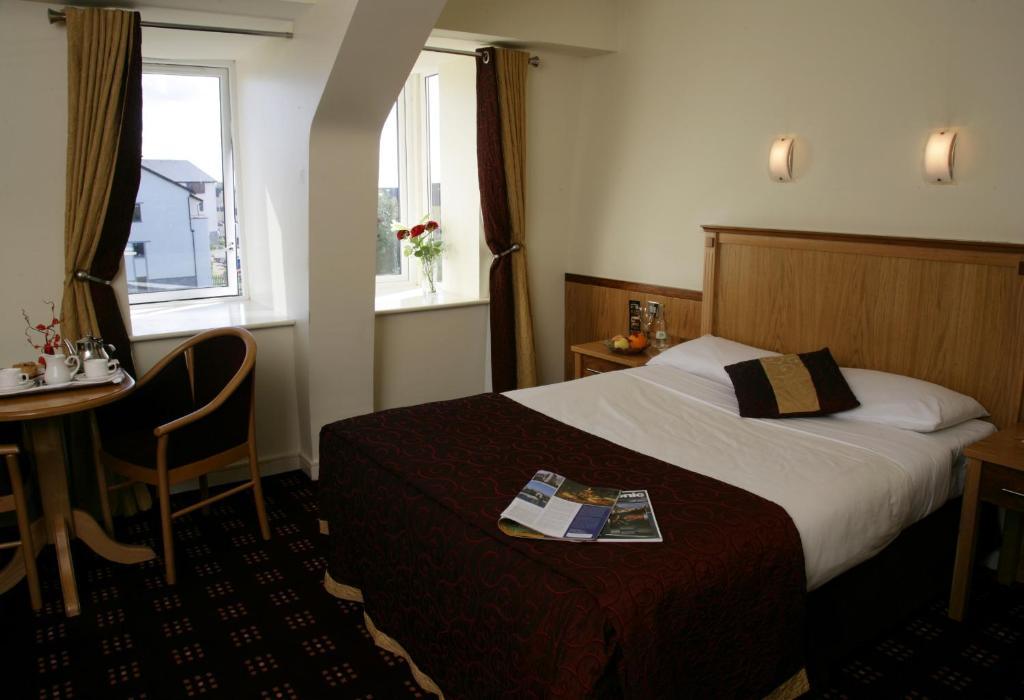 Bush Hotel County Leitrim المظهر الخارجي الصورة